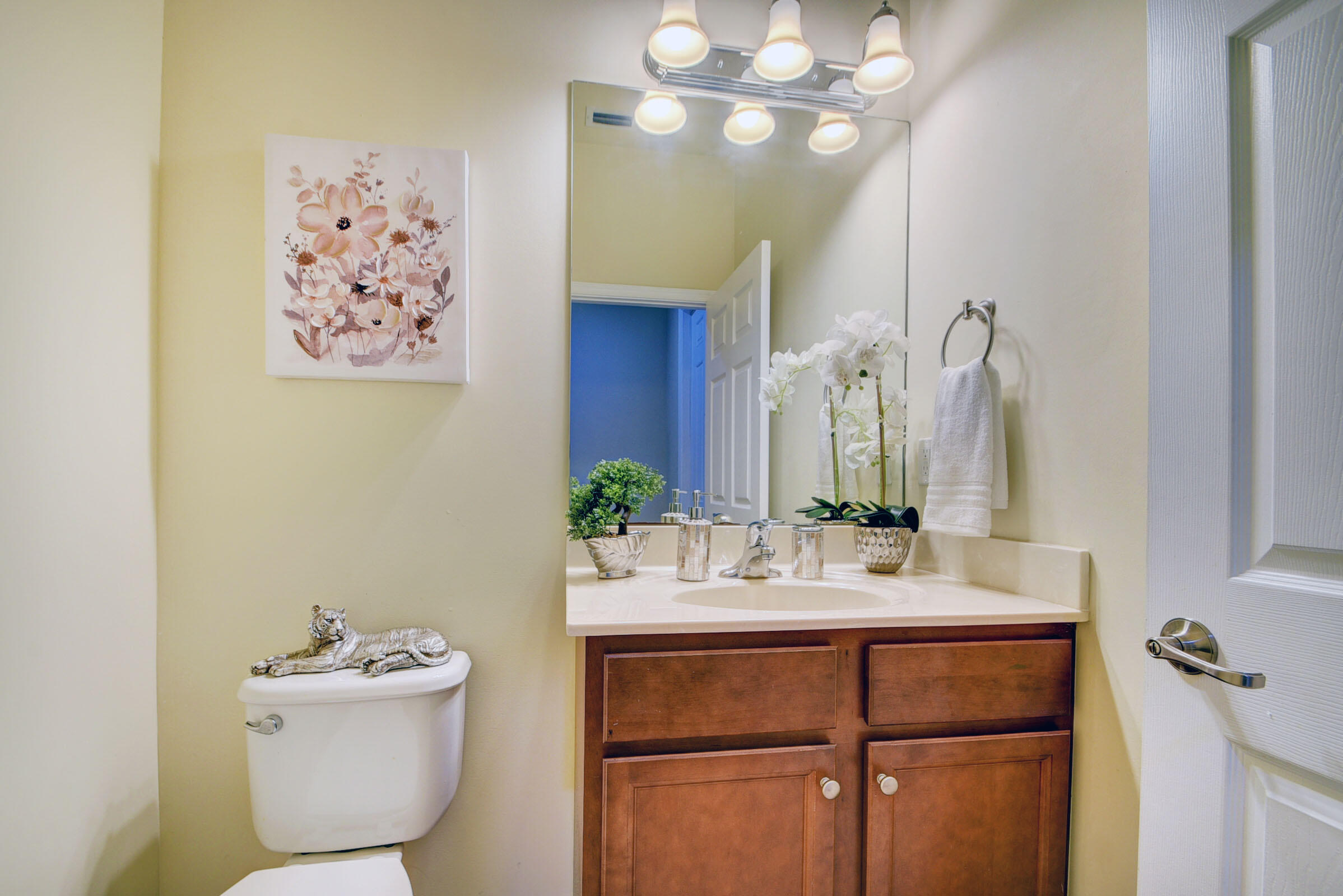 WELLINGTON PARC - Residential Lease