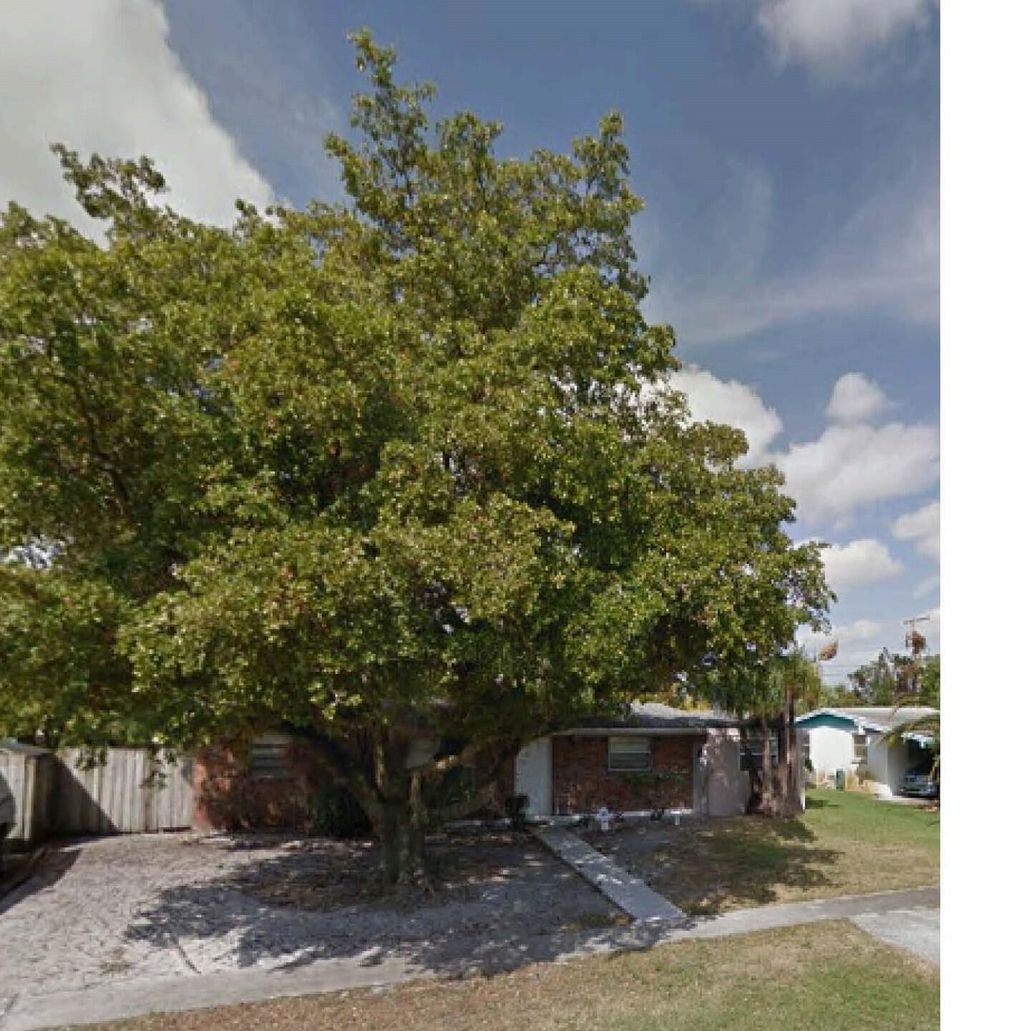 Photo of 12101 Colony Avenue, Palm Beach Gardens, FL 33410 (MLS # R11100130)