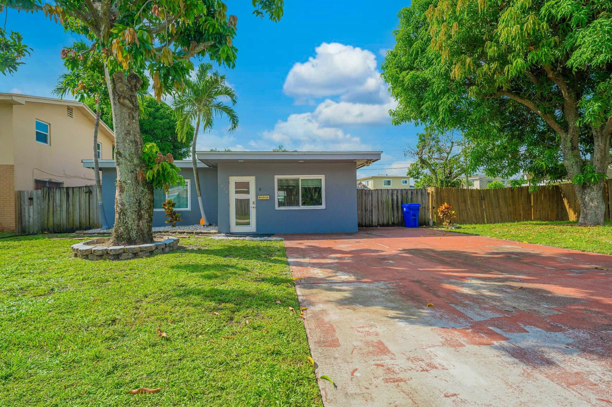 SOUTH BROWARD RANCHES - Residential Lease