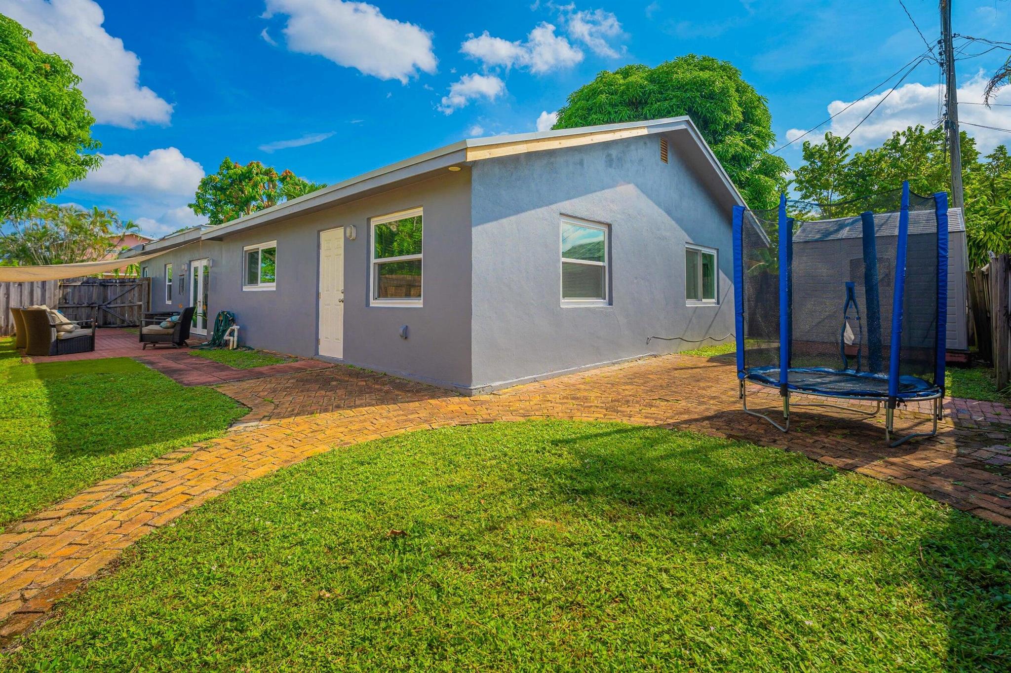 SOUTH BROWARD RANCHES - Residential Lease