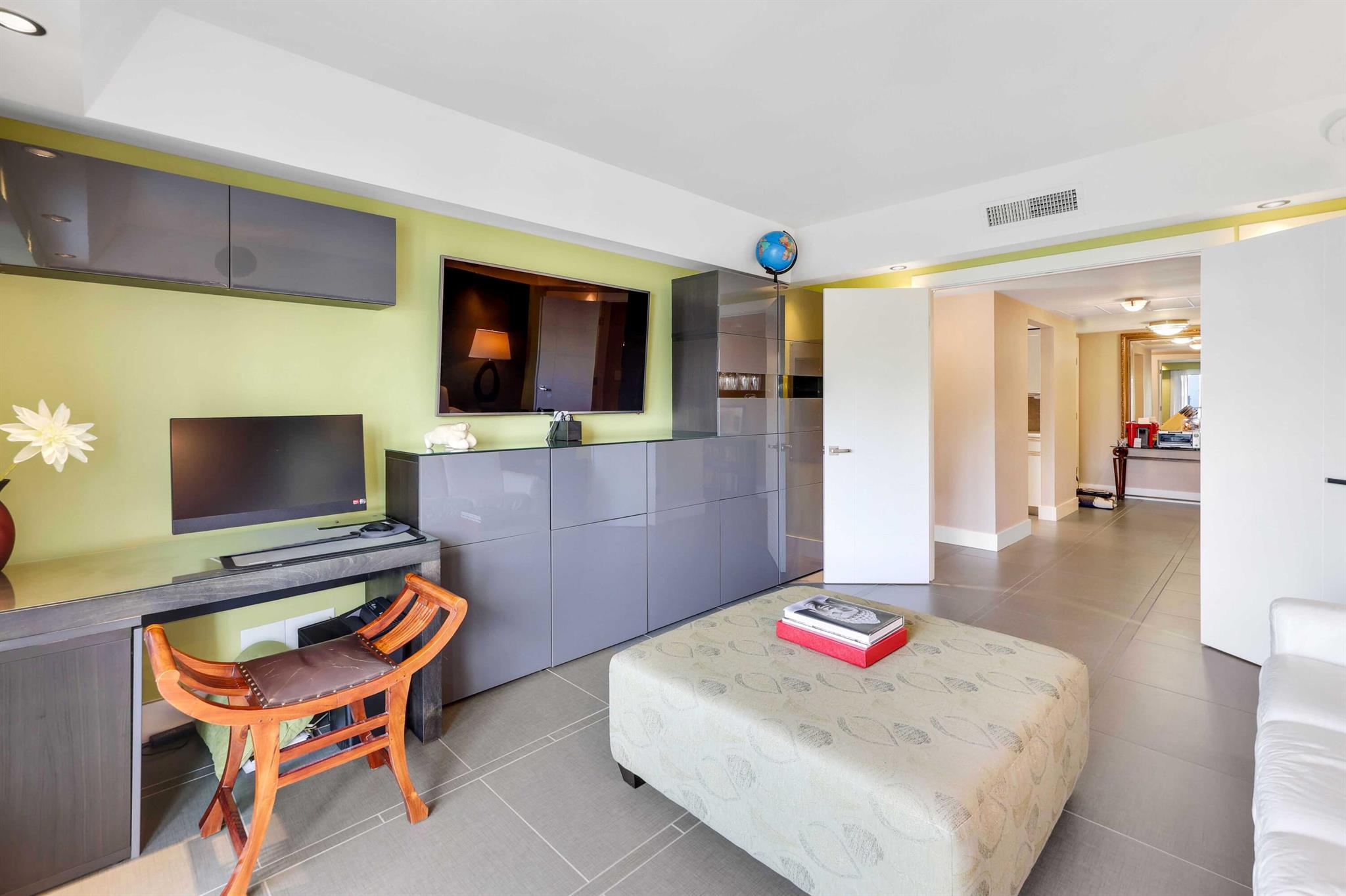 THREE FIFTY CONDO - Residential