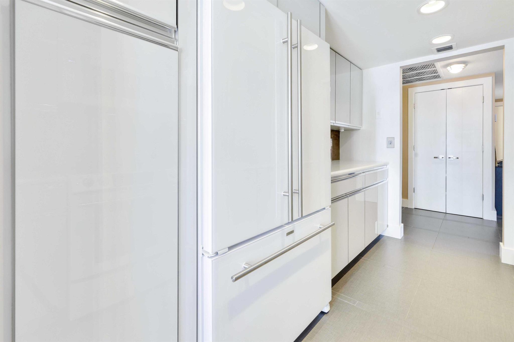 THREE FIFTY CONDO - Residential