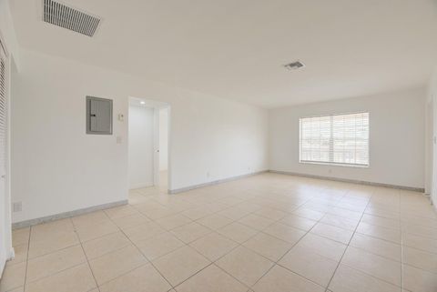 1017 NW 30th Court 2 Wilton Manors FL 33311