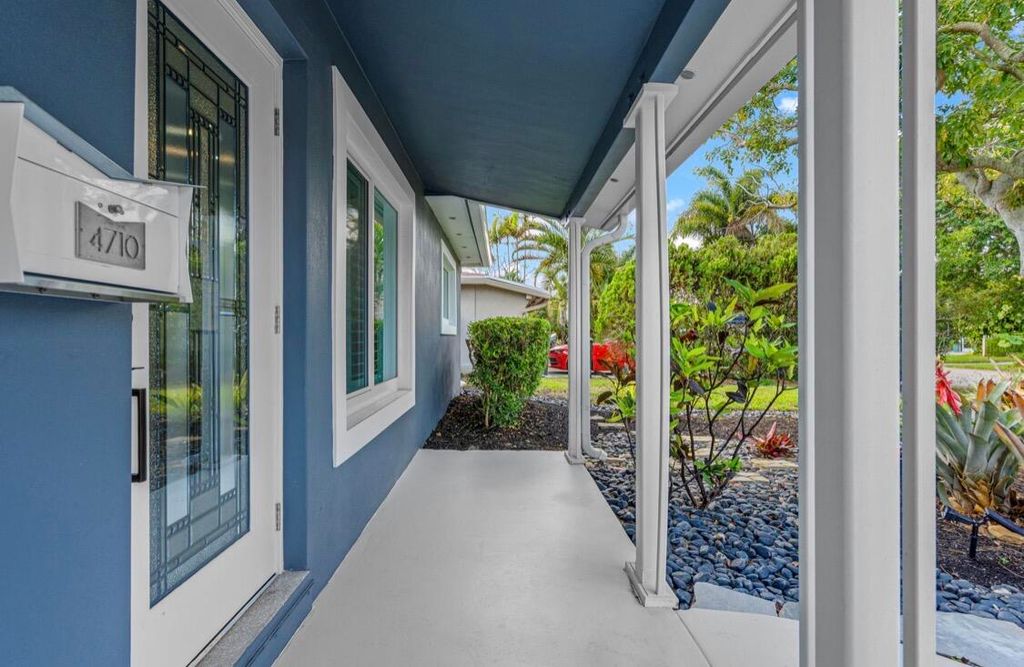 Photo of 4710 NE 3rd Terrace, Oakland Park, FL 33334 (MLS # B26008854)