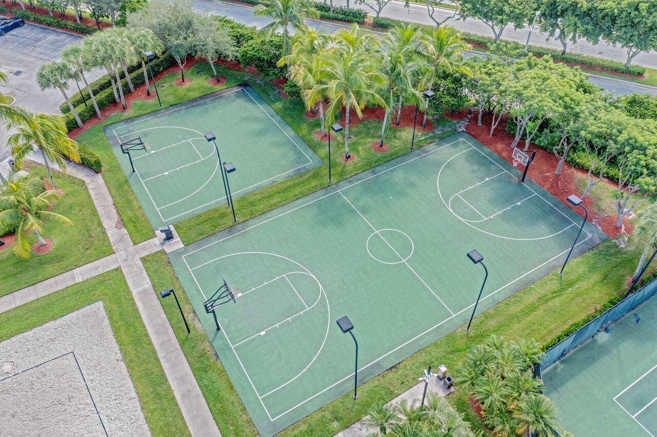 OLYMPIA 1 - Residential Lease