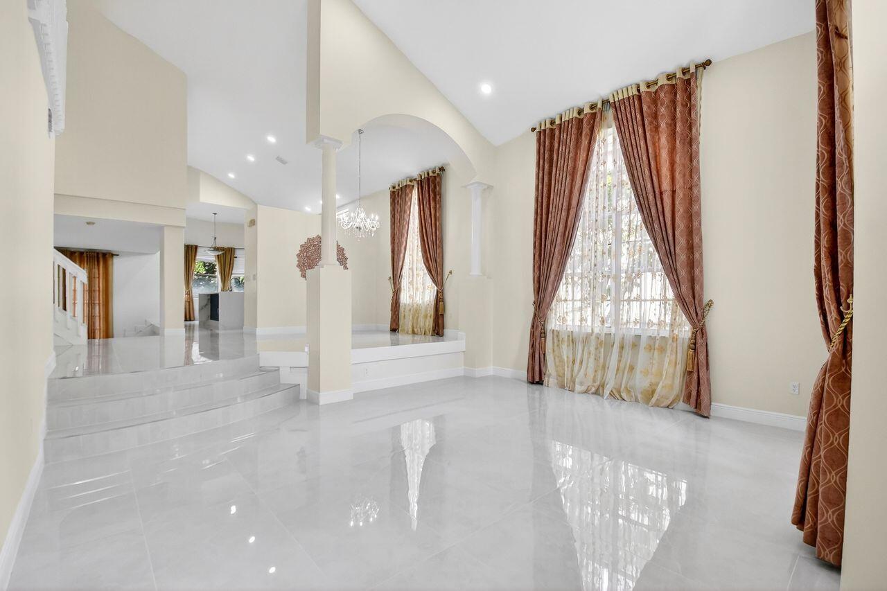 OLYMPIA 1 - Residential Lease