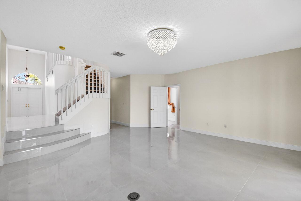 OLYMPIA 1 - Residential Lease