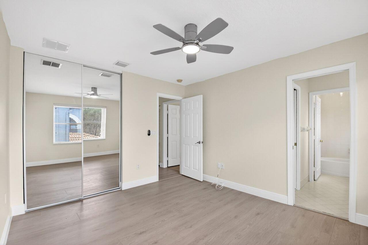 OLYMPIA 1 - Residential Lease