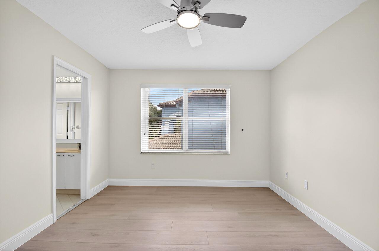 OLYMPIA 1 - Residential Lease