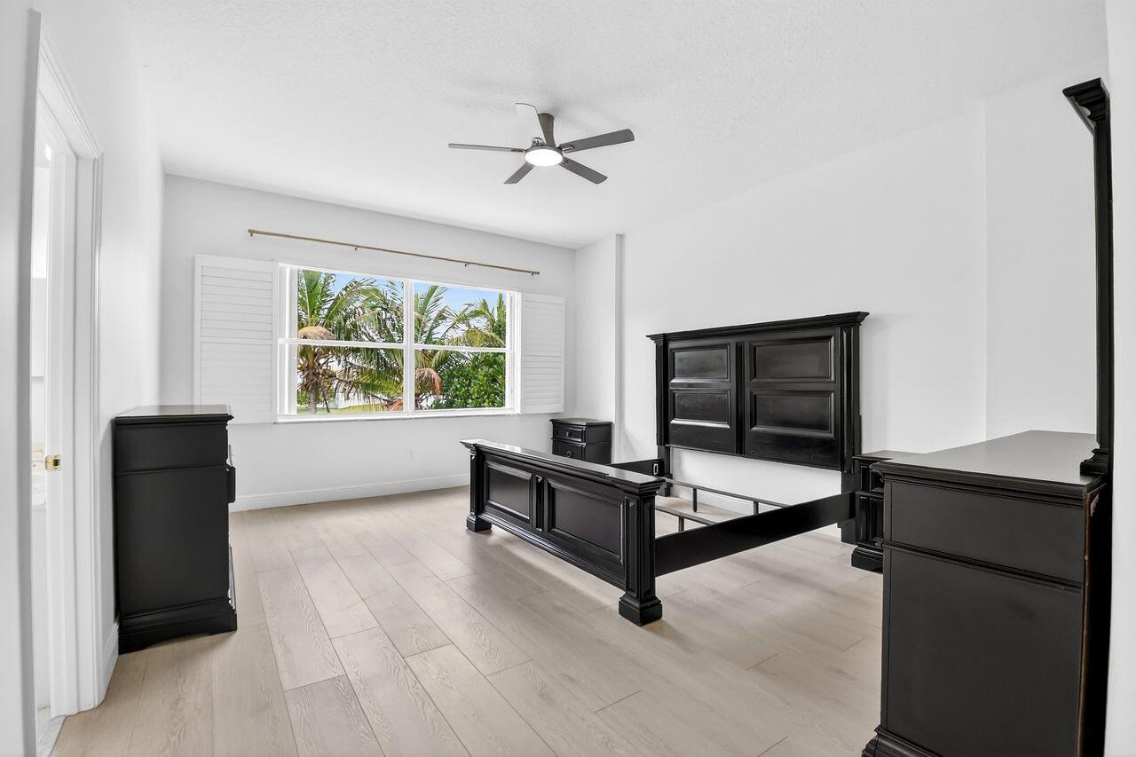 OLYMPIA 1 - Residential Lease