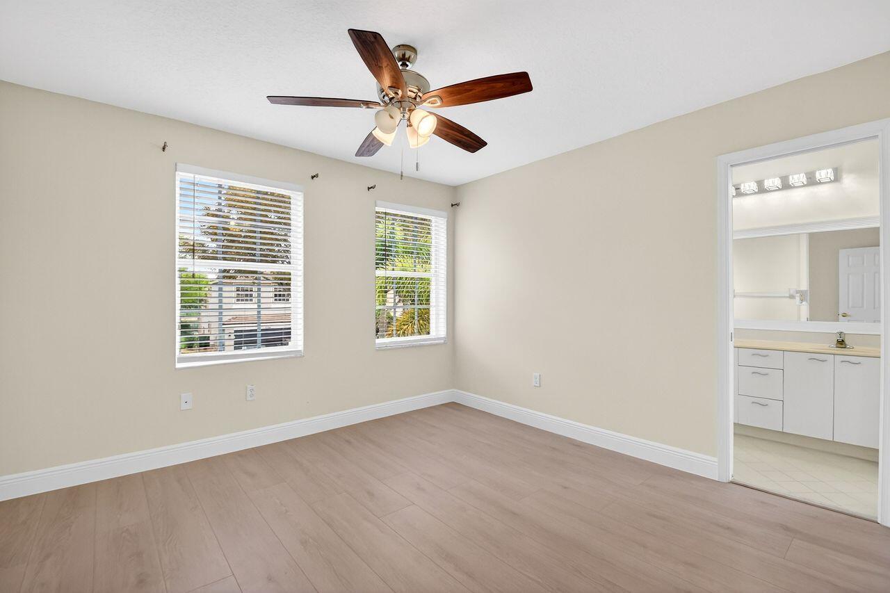 OLYMPIA 1 - Residential Lease