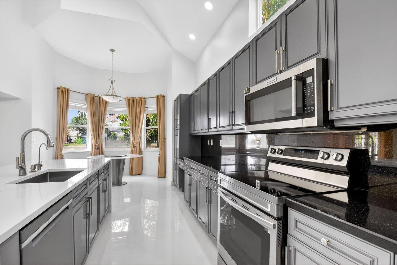 OLYMPIA 1 - Residential Lease