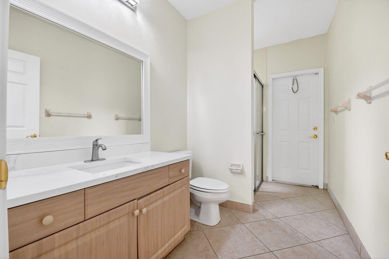 OLYMPIA 1 - Residential Lease