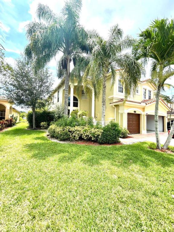 Properties 10454 Galleria Street