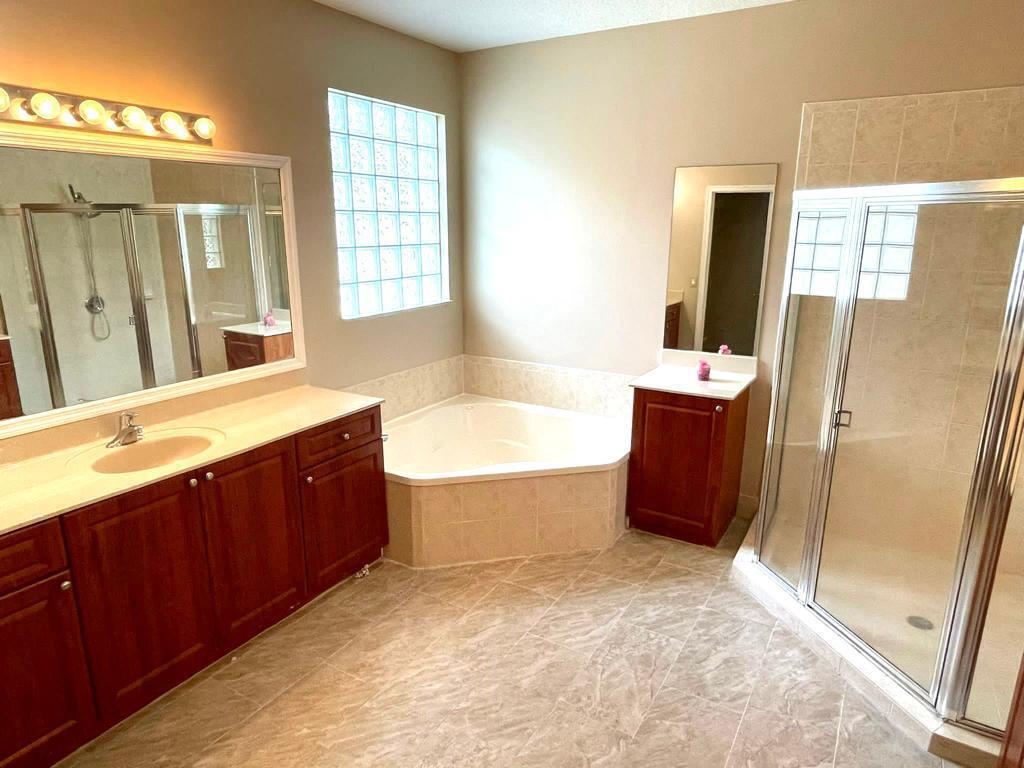 Black Diamond Ph 01 - Residential Lease