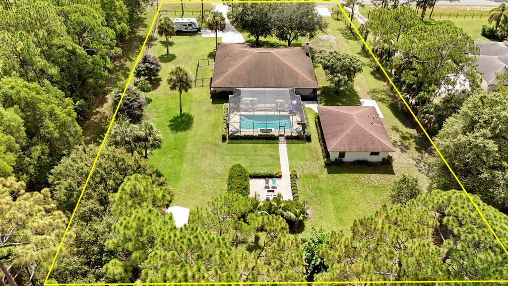 Photo of 15421 110th Avenue N, Jupiter, FL 33478 (MLS # B26055619)