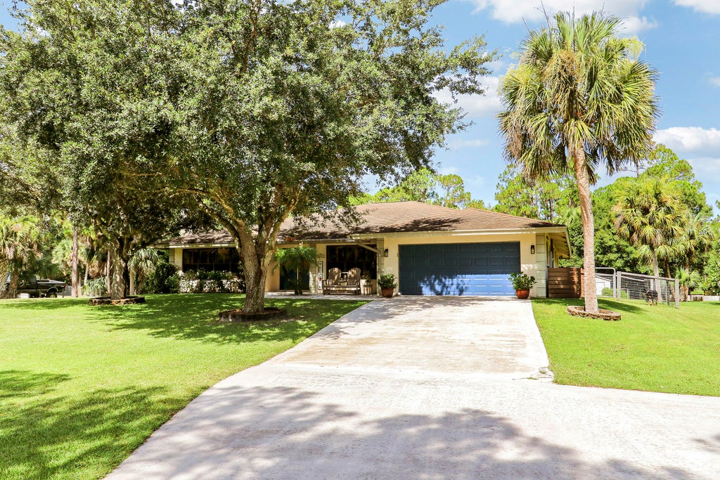 Photo of 15421 110th Avenue N, Jupiter, FL 33478 (MLS # B26055619)