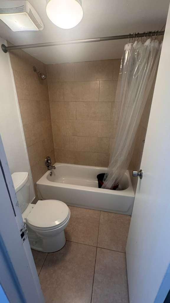 Heritage Circle Condo - Residential Lease