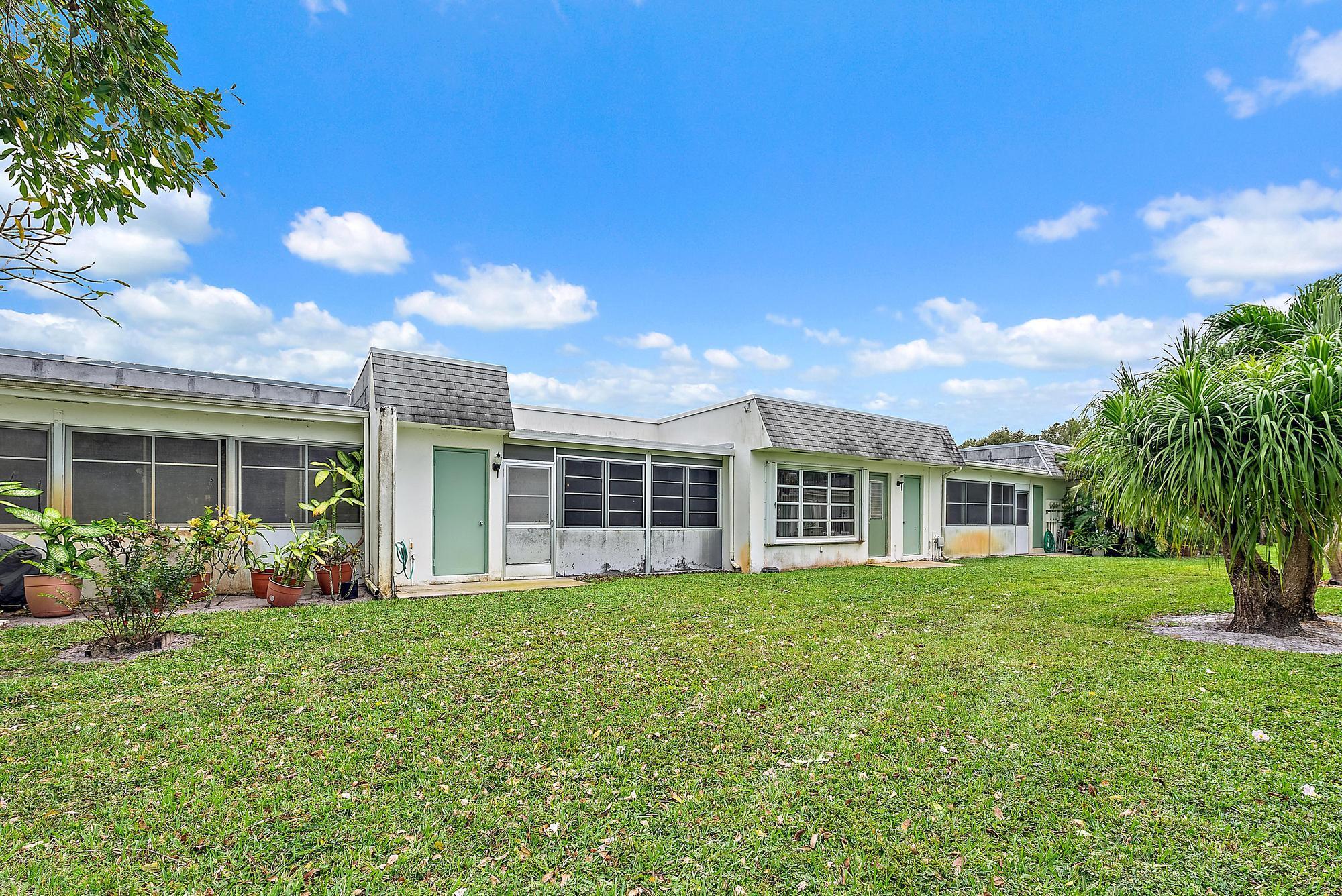 CRESTHAVEN TOWNHOMES SEC - Residential