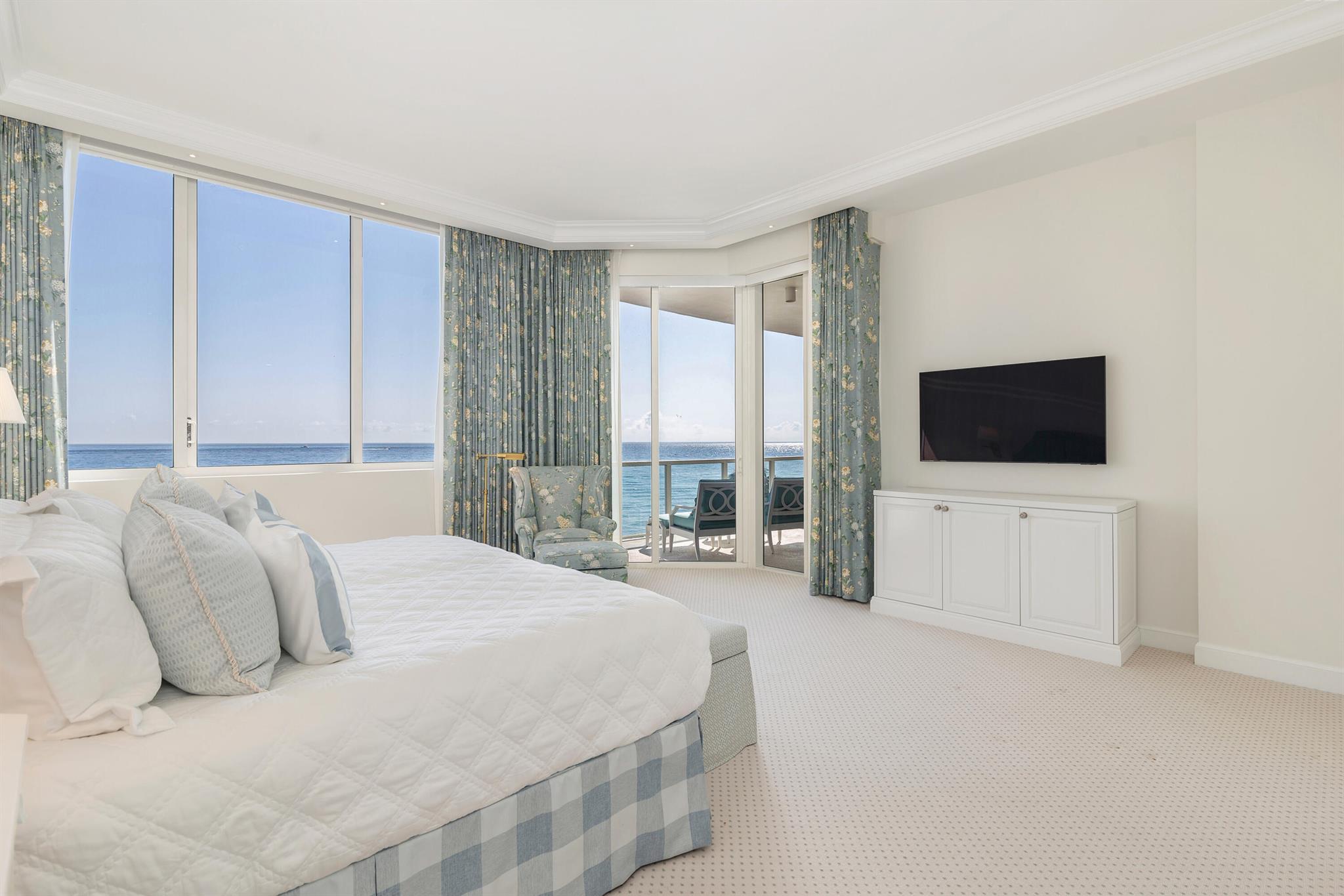 BELLARIA CONDOMINIUM - Residential