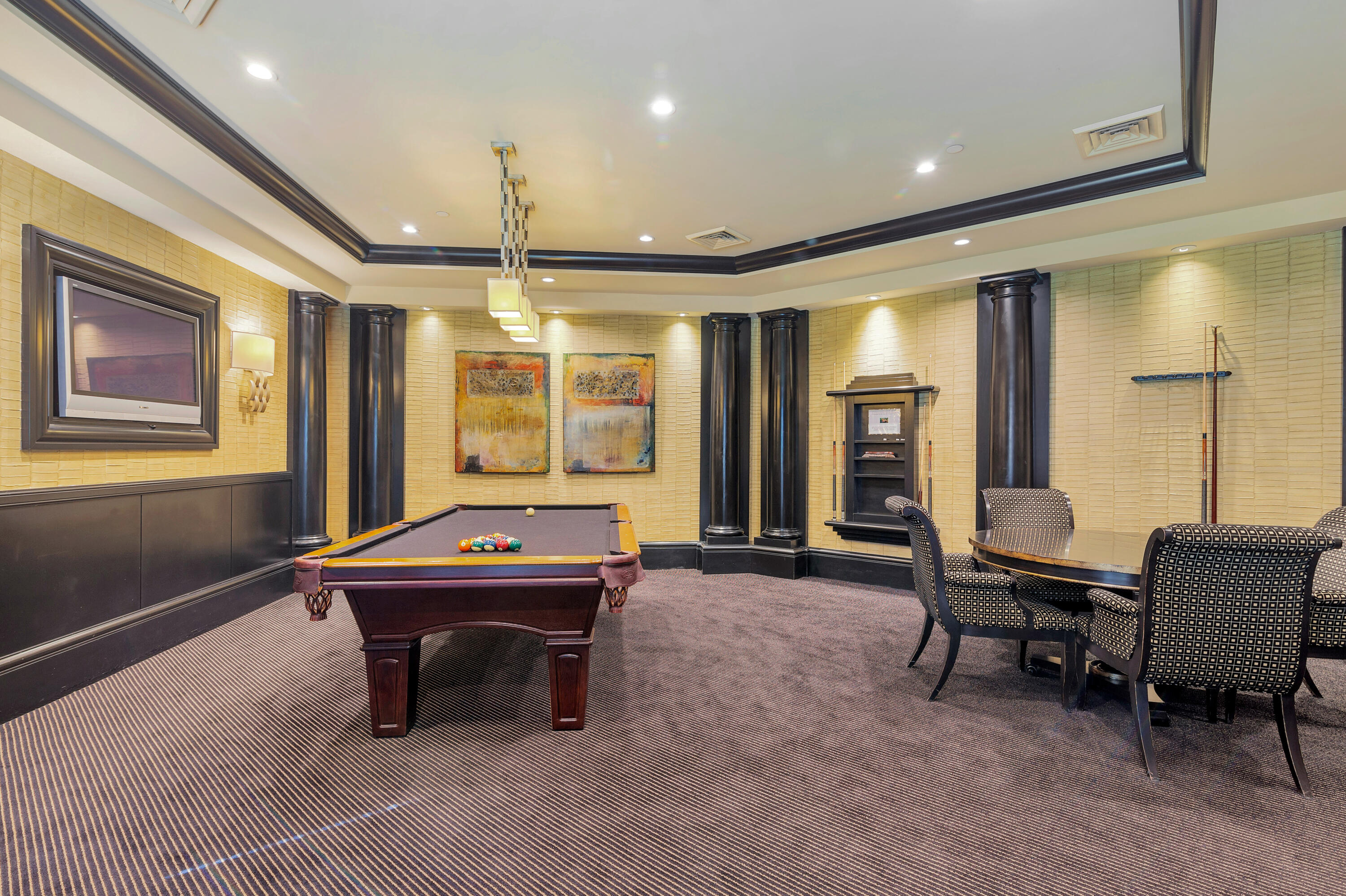 BELLARIA CONDOMINIUM - Residential