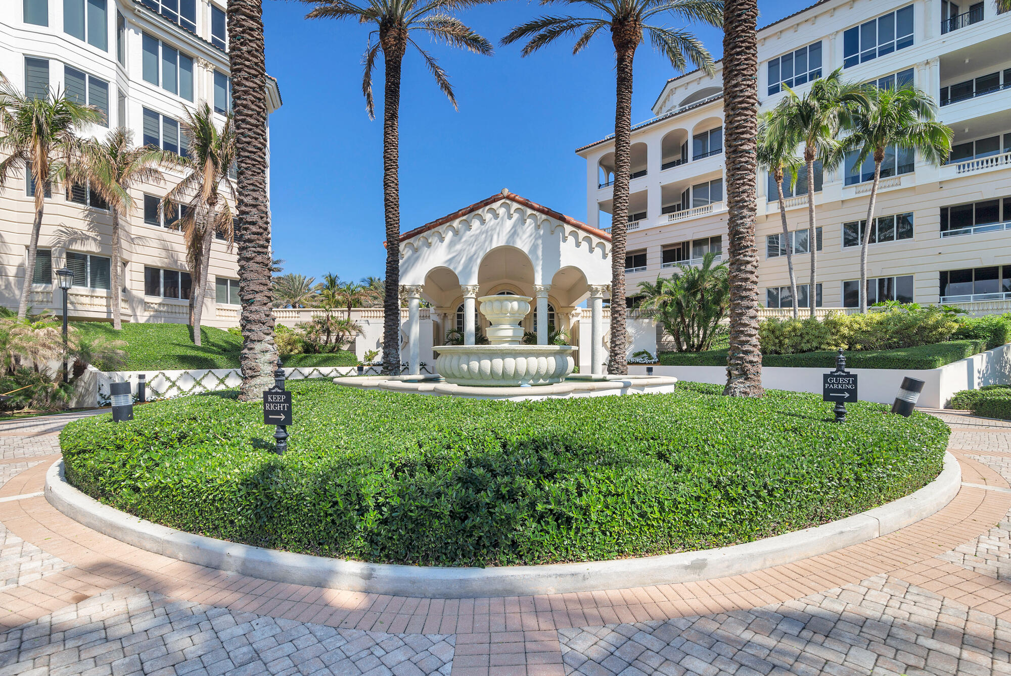 BELLARIA CONDOMINIUM - Residential