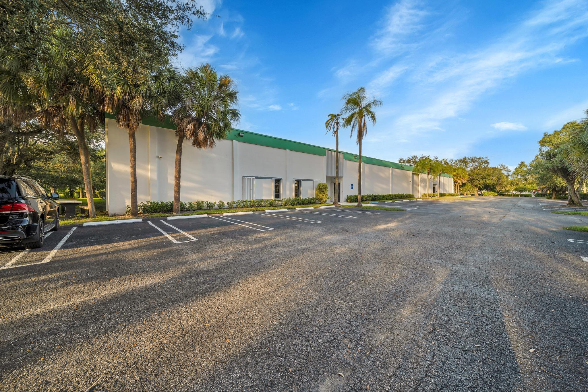 12025 NW 39 Street
