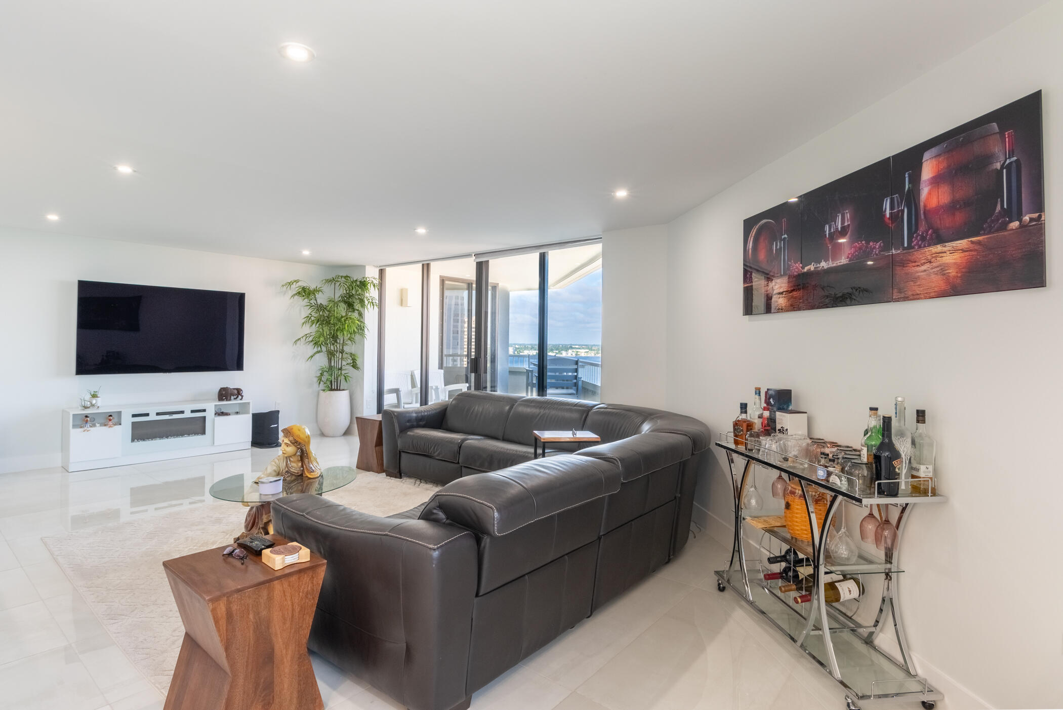 SEAWINDS CONDO - Residential Lease
