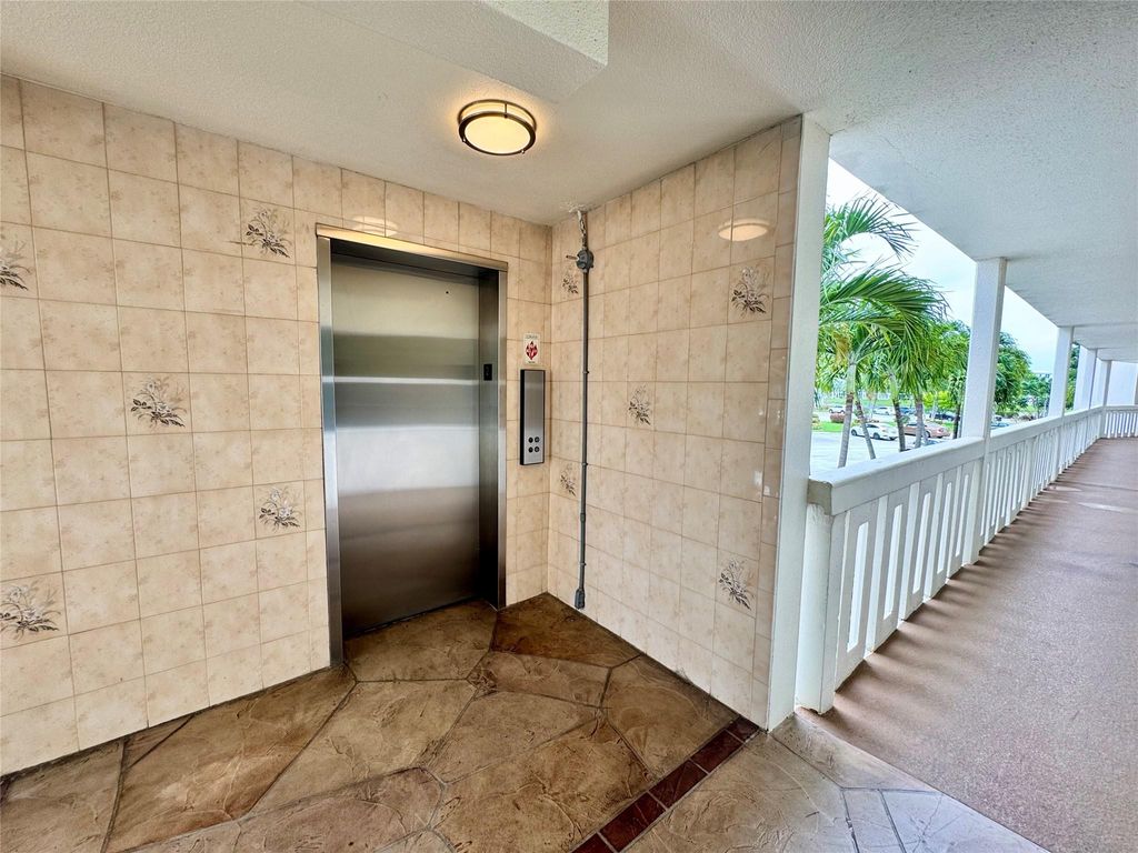 Photo of 2029 Cambridge B #2029, Deerfield Beach, FL 33442 (MLS # F10507328)