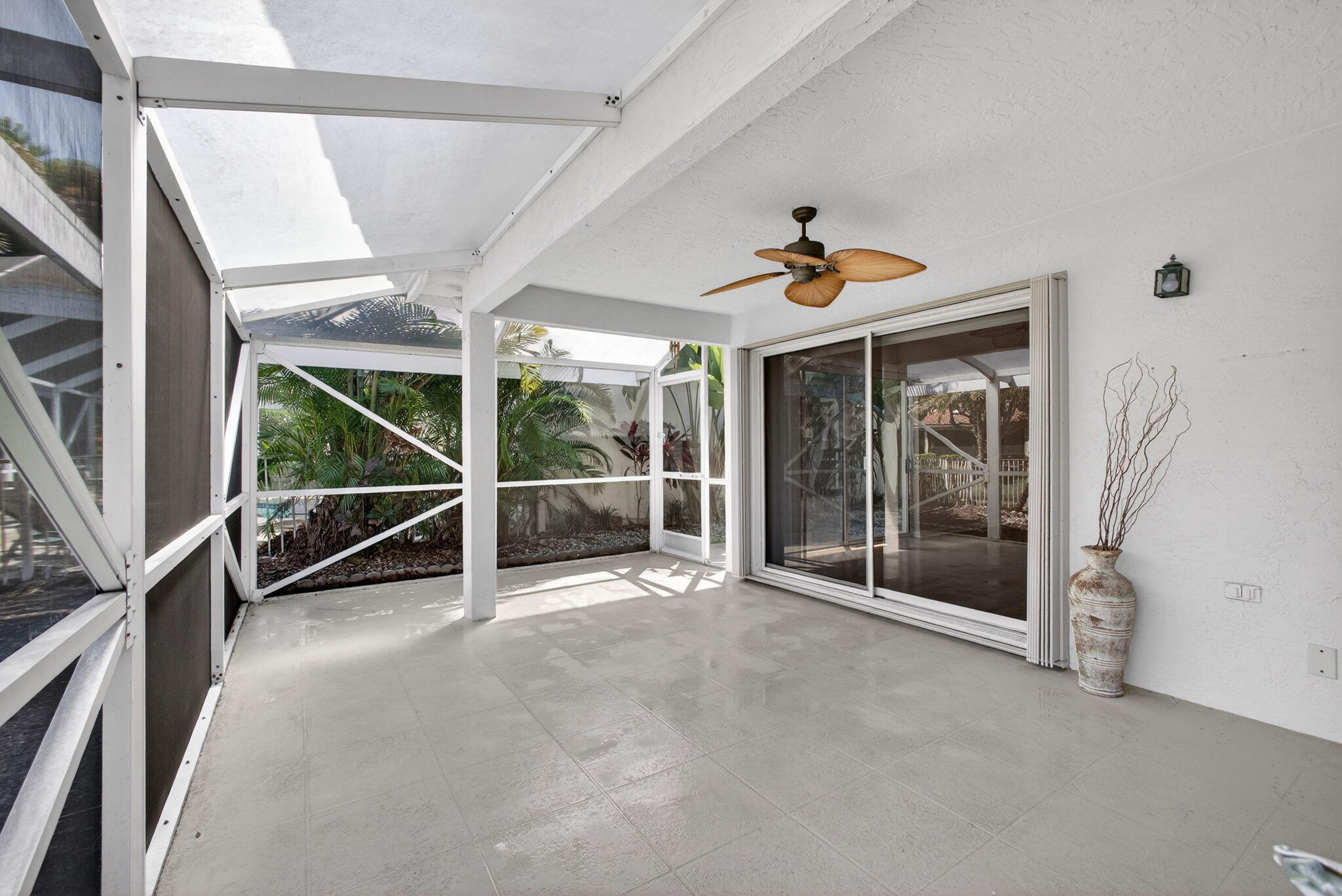 CANTERBURY AT PGA NATIONAL - Residential