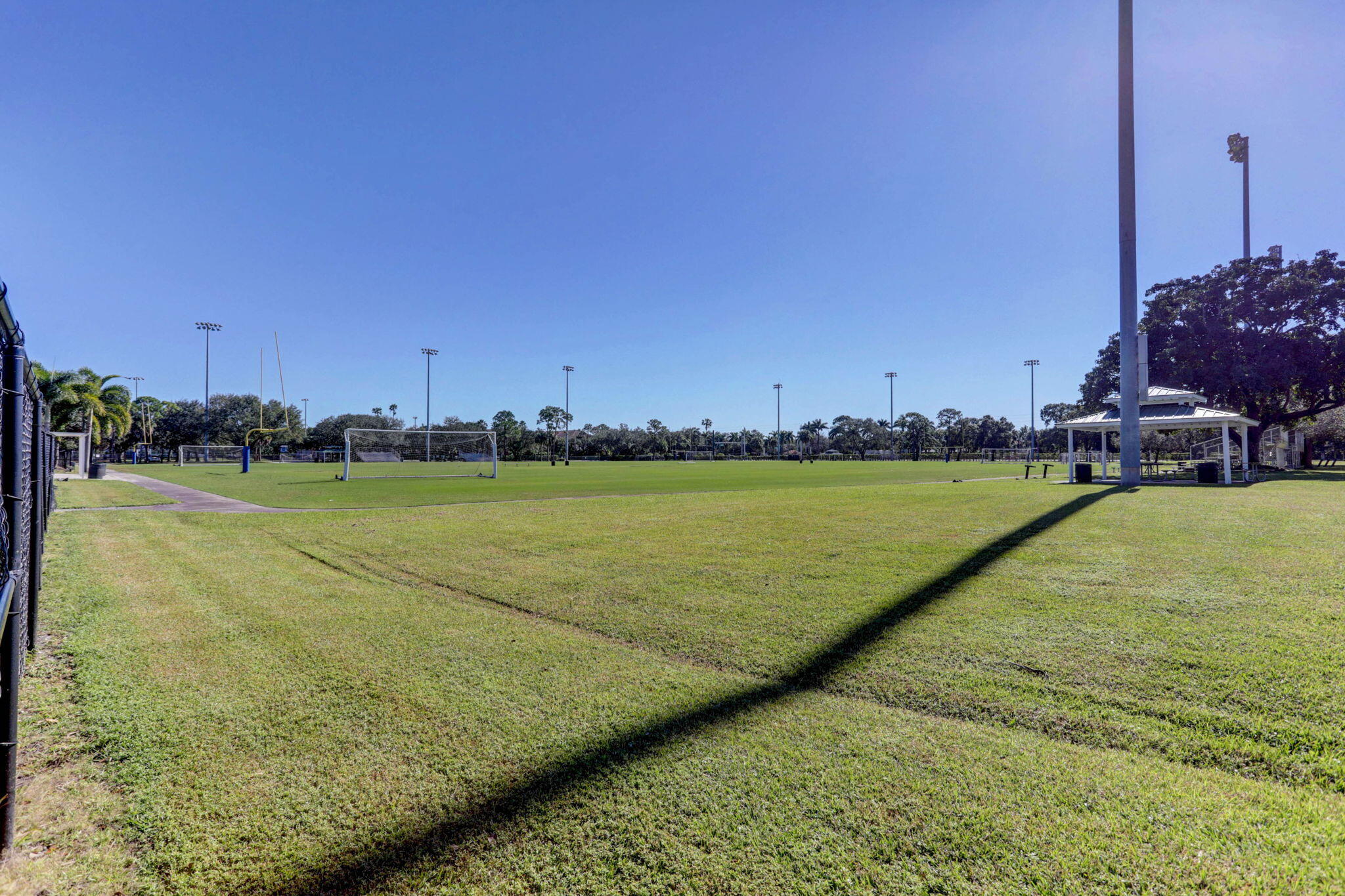 CANTERBURY AT PGA NATIONAL - Residential