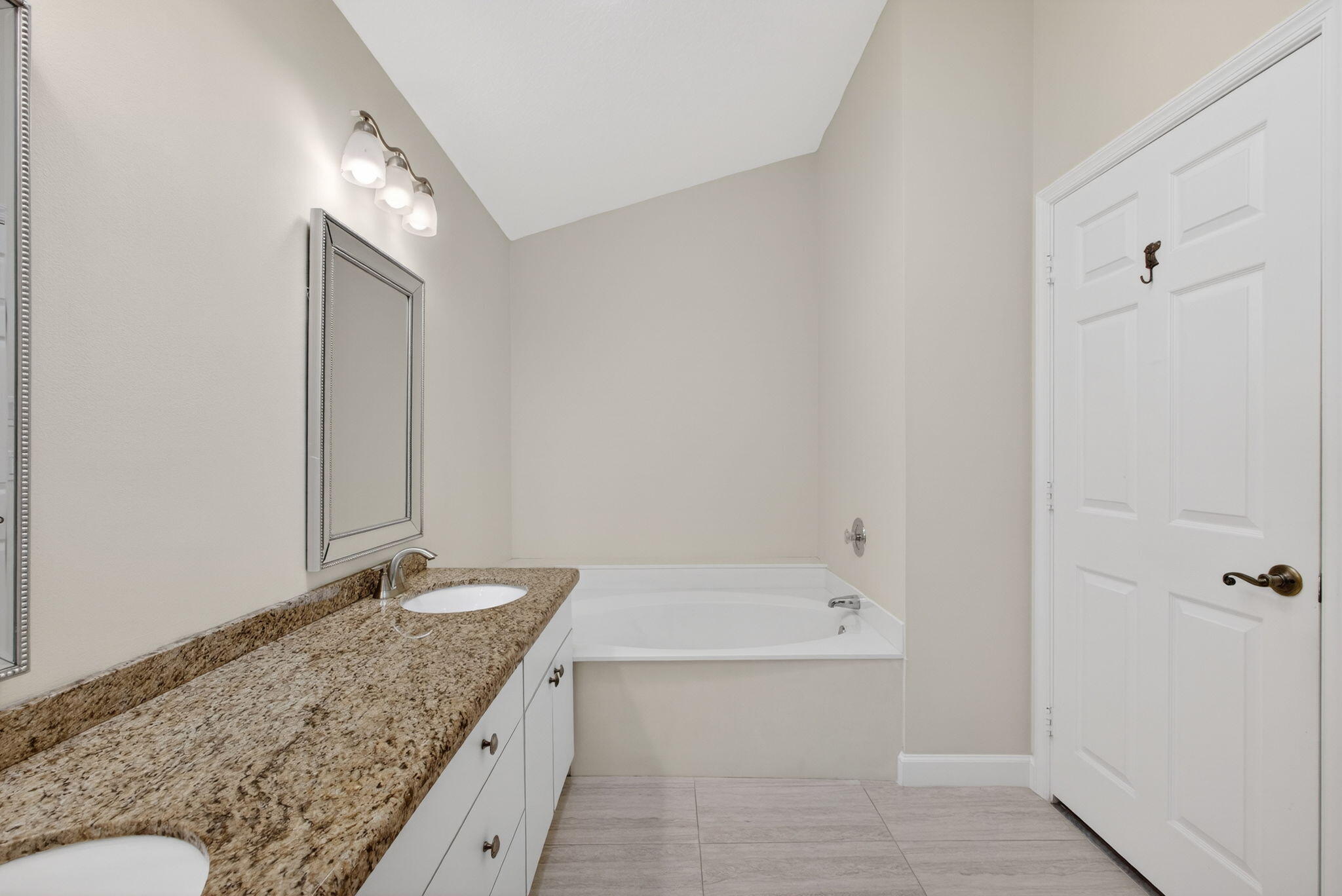 CANTERBURY AT PGA NATIONAL - Residential