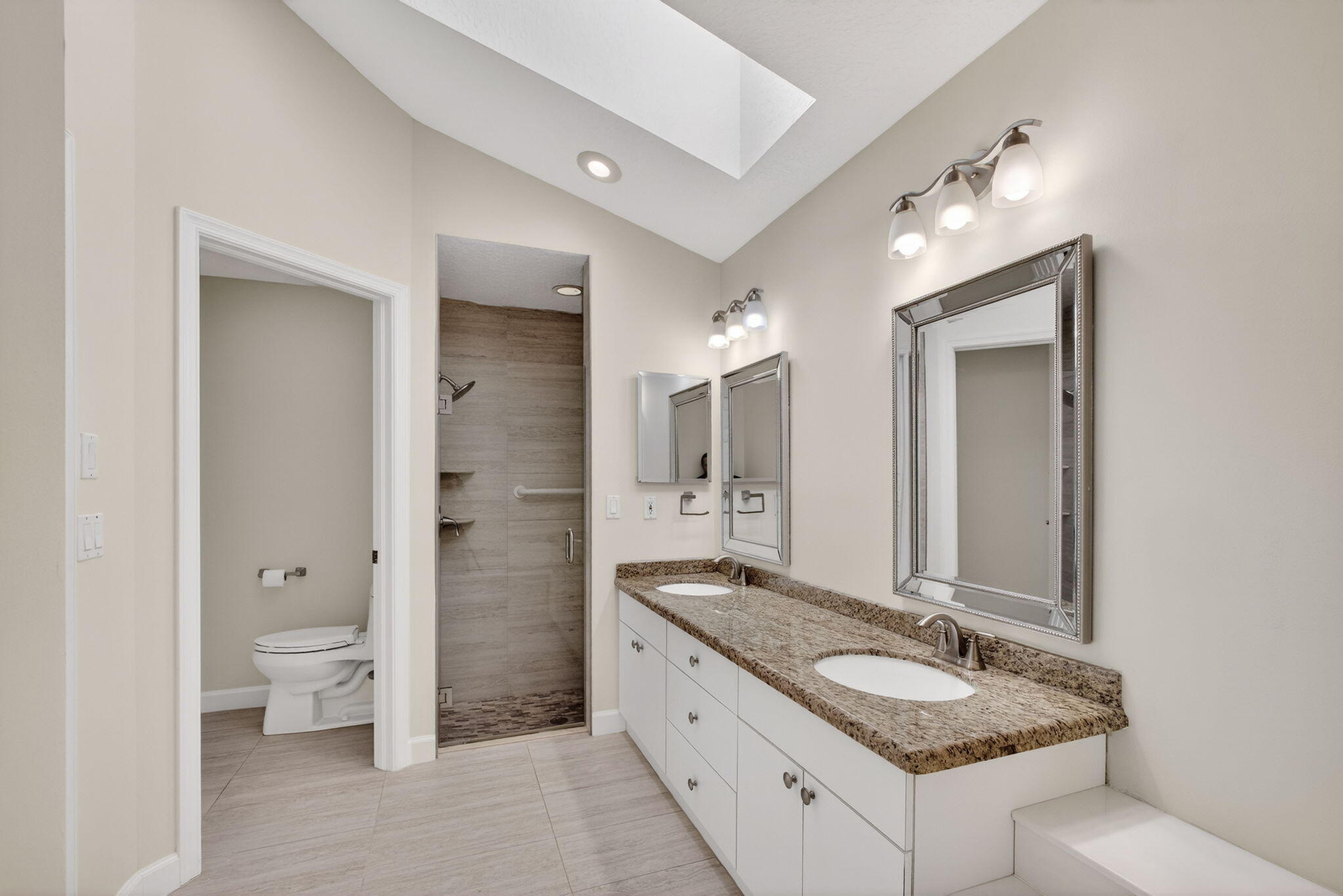 CANTERBURY AT PGA NATIONAL - Residential