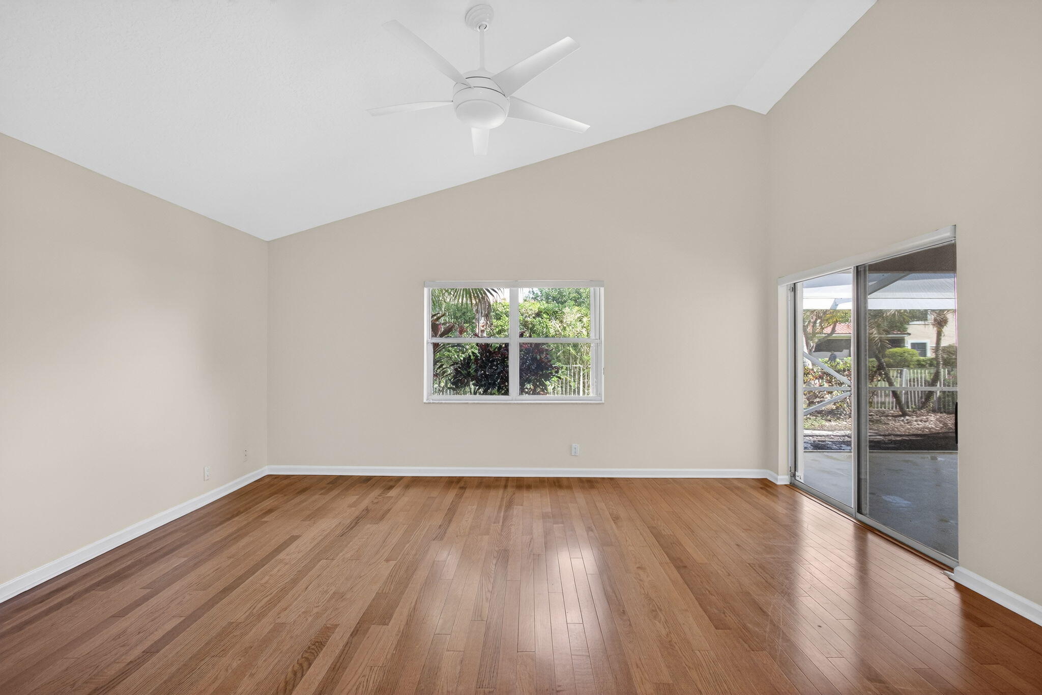 CANTERBURY AT PGA NATIONAL - Residential