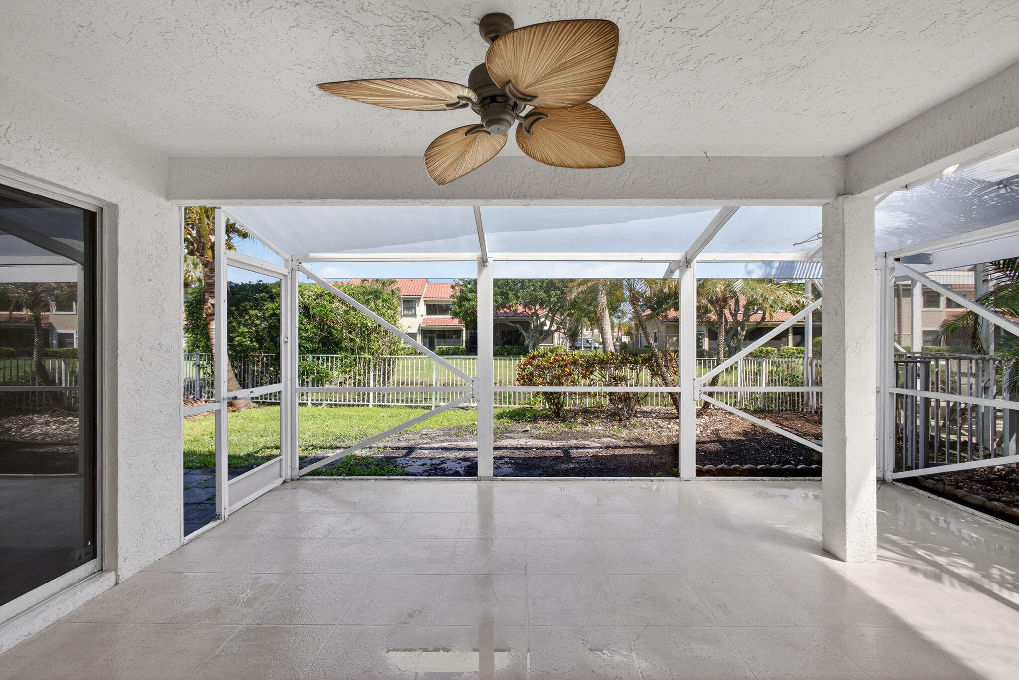 CANTERBURY AT PGA NATIONAL - Residential