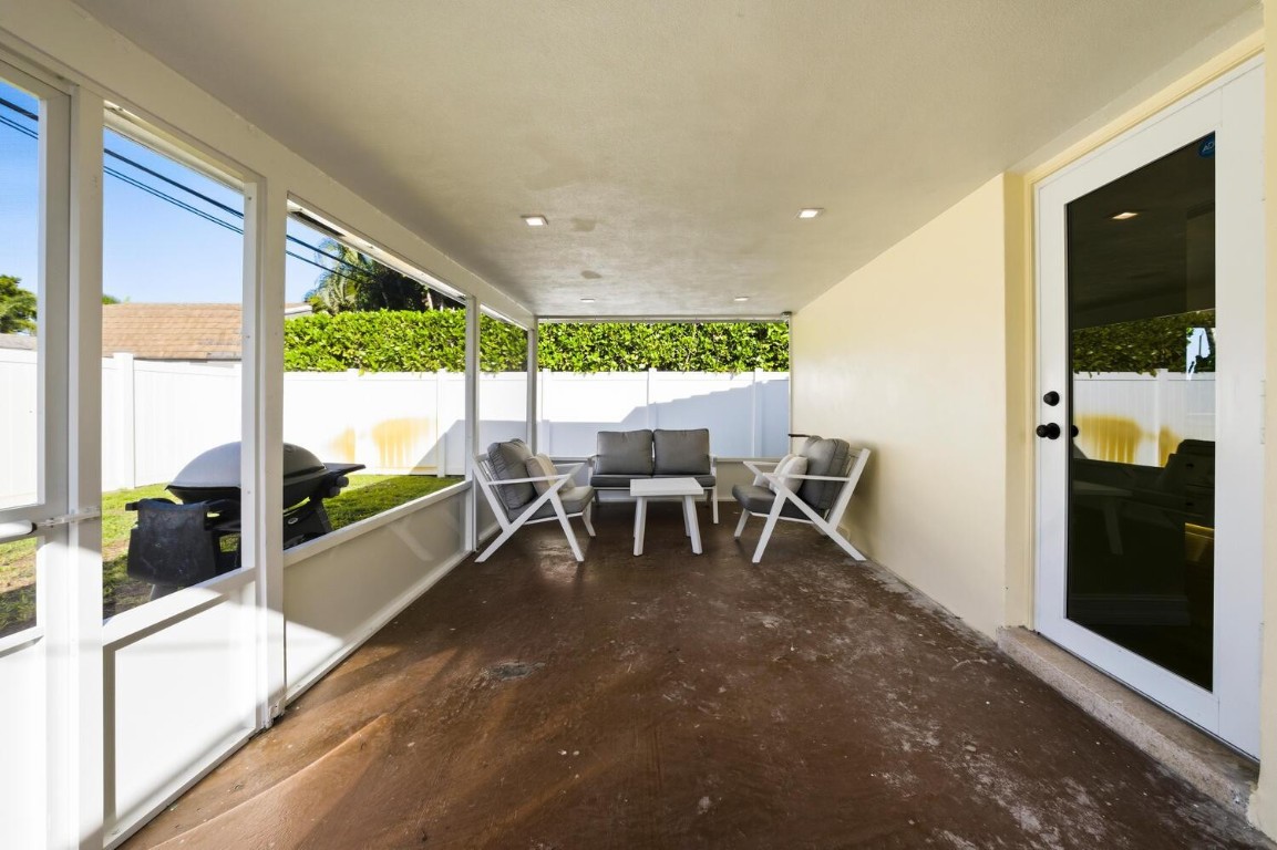 NORTH ANDREWS GARDENS 2ND - Residential Lease