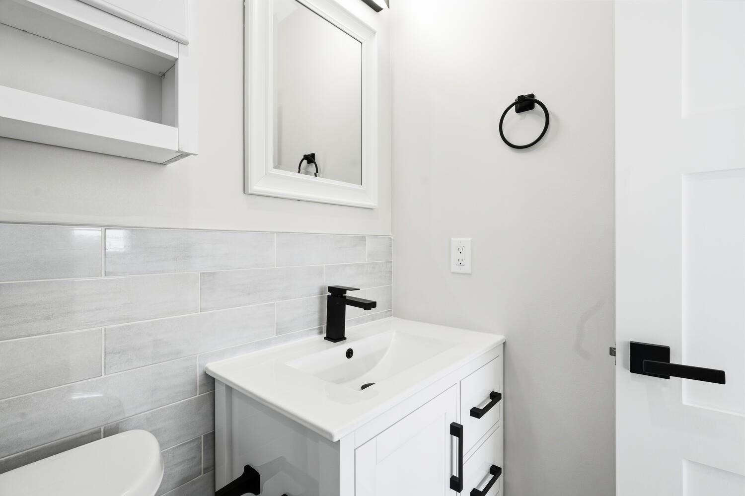 NORTH ANDREWS GARDENS 2ND - Residential Lease