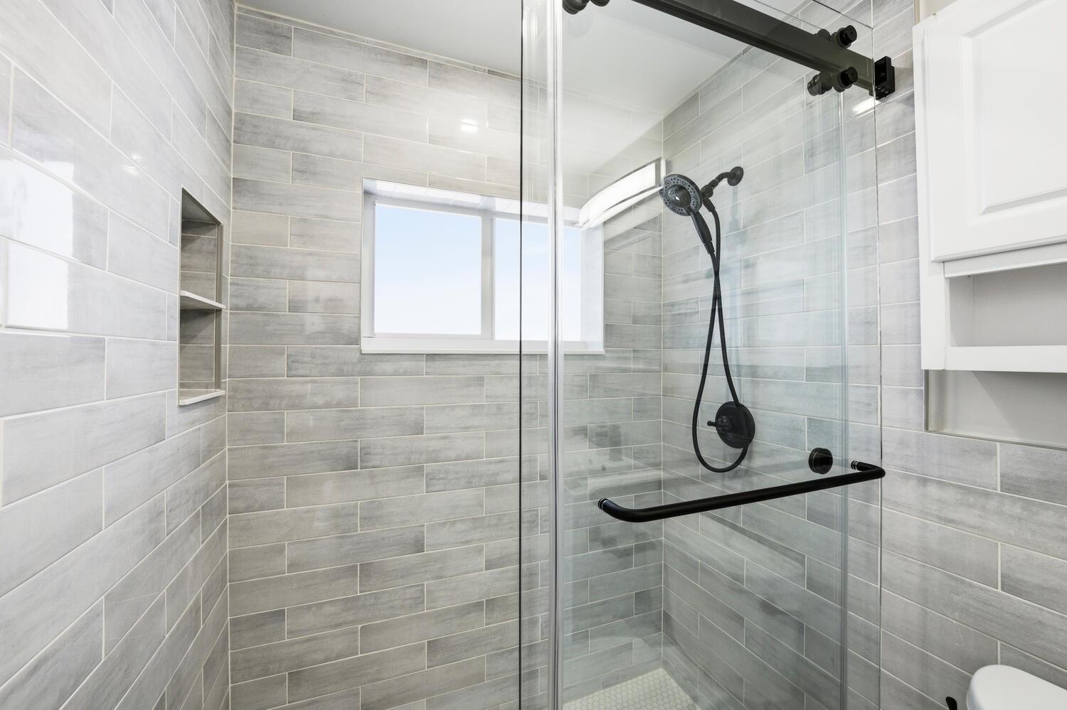 NORTH ANDREWS GARDENS 2ND - Residential Lease