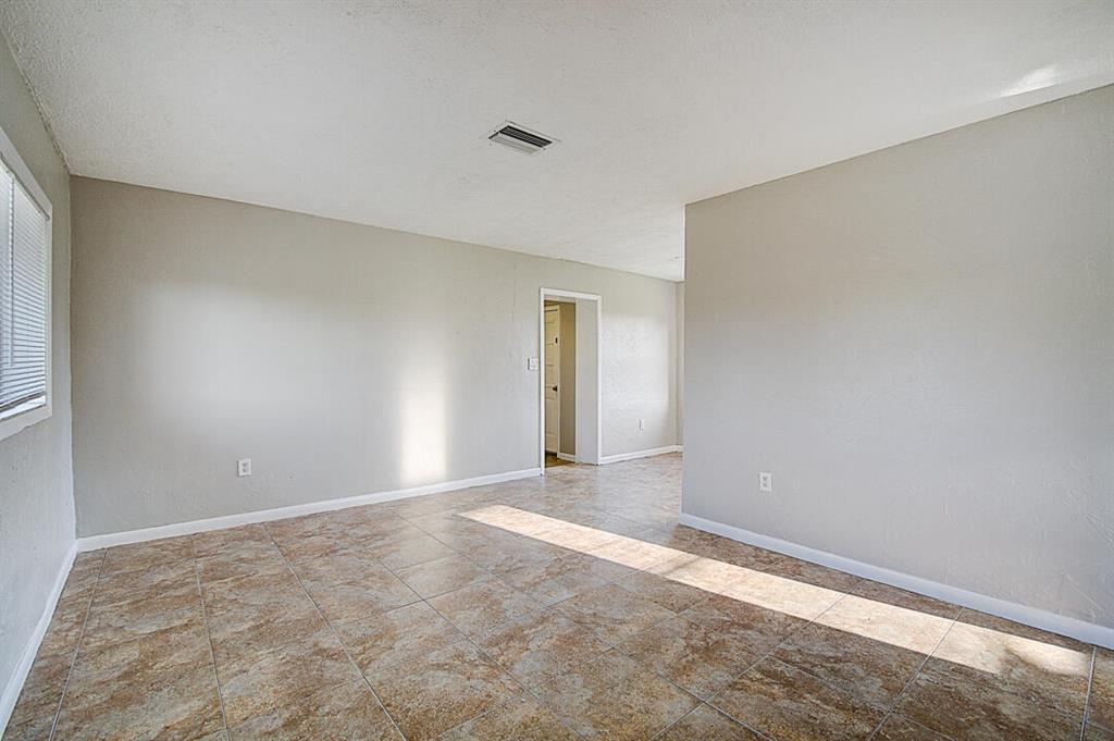 GUN CLUB EST - Residential