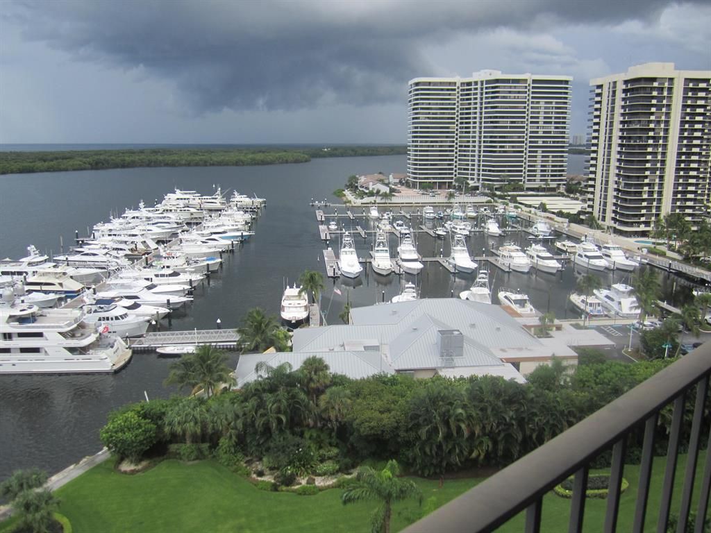 Photo of 124 Lakeshore Drive #Ph30, North Palm Beach, FL 33408 (MLS # R10781225)