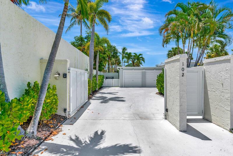 102 W Tarpon Lane W