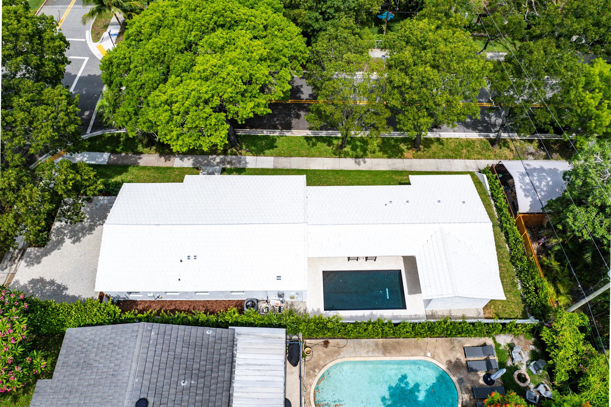 FLAMINGO PARK - Residential Lease