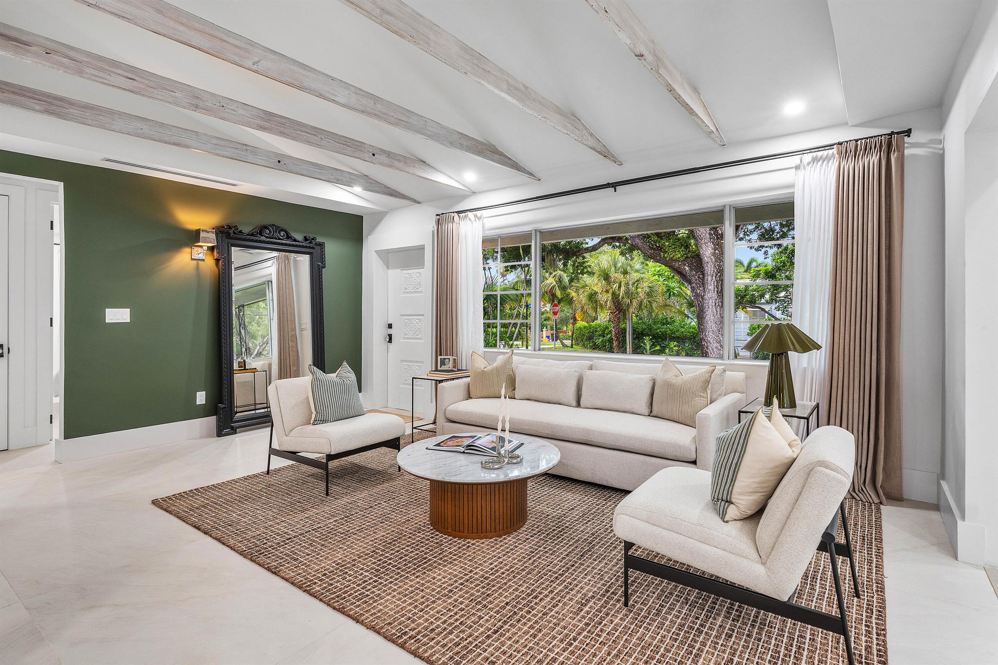 FLAMINGO PARK - Residential Lease