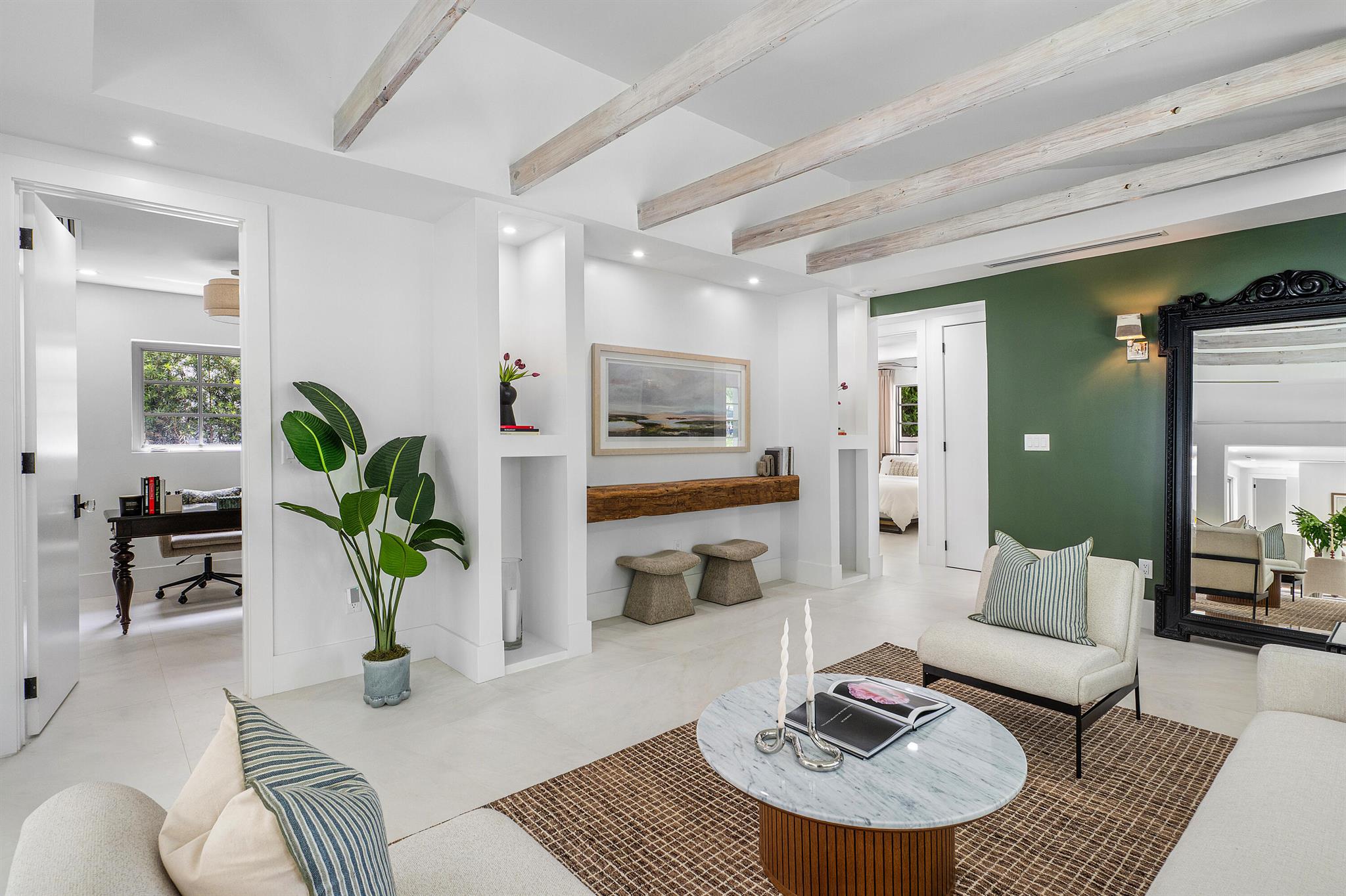 FLAMINGO PARK - Residential Lease