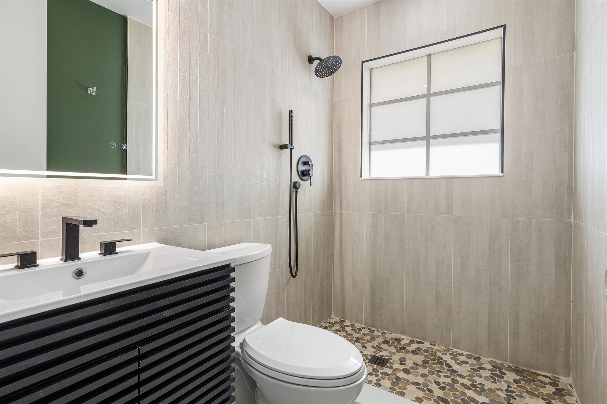 FLAMINGO PARK - Residential Lease