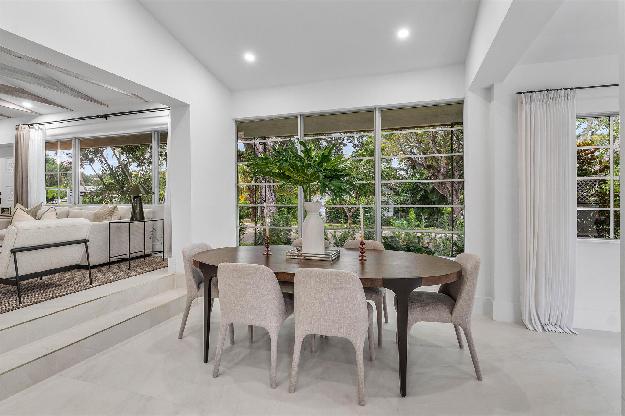 FLAMINGO PARK - Residential Lease