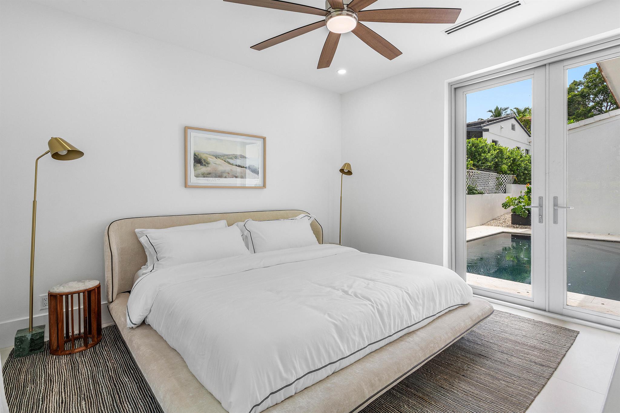 FLAMINGO PARK - Residential Lease