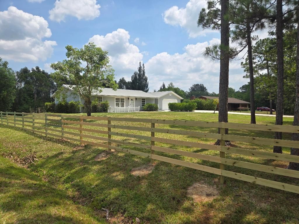 Photo of 12745 165th Road, Jupiter, FL 33478 (MLS # R10989749)