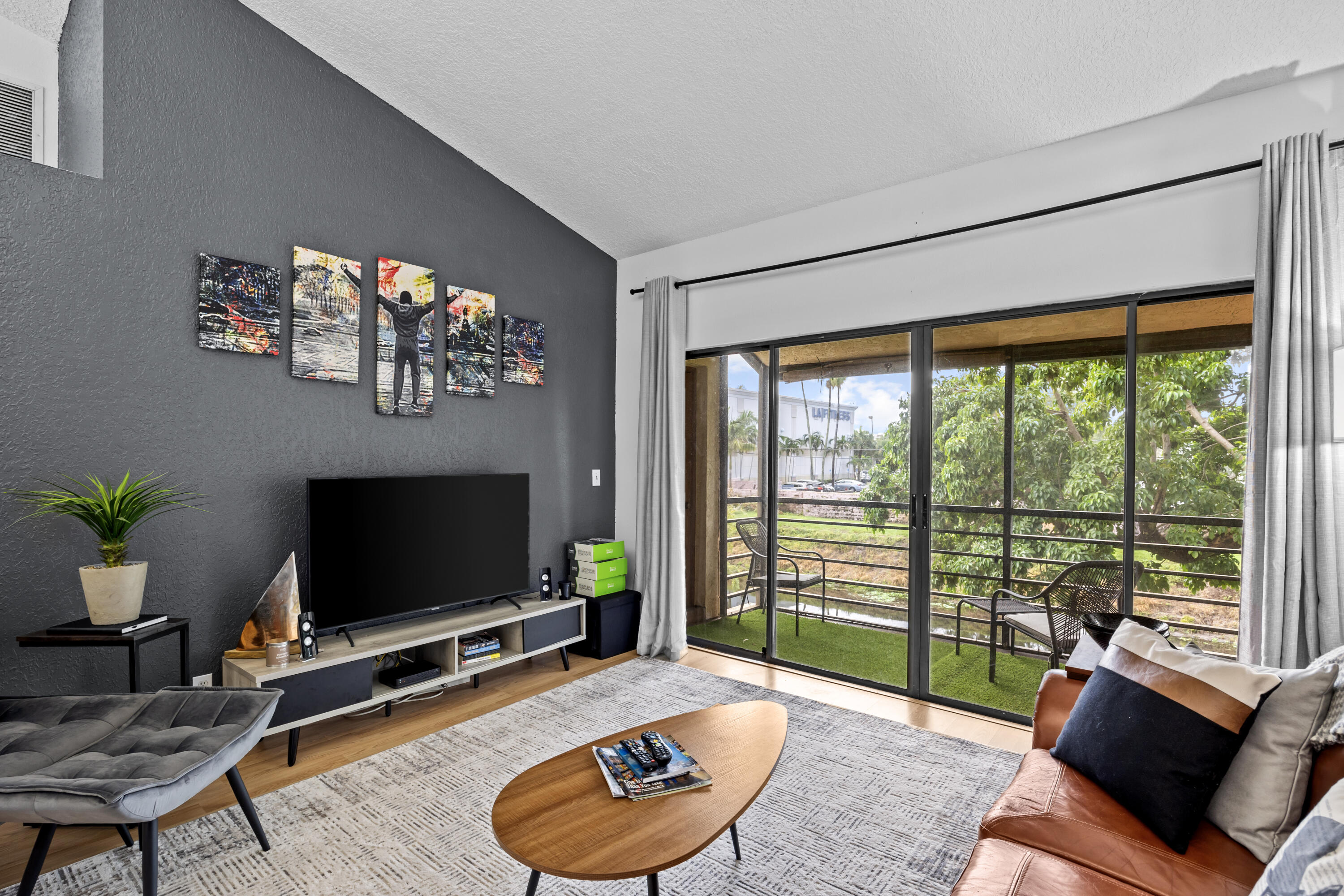 SOUTH LAKE CONDO - Residential Lease