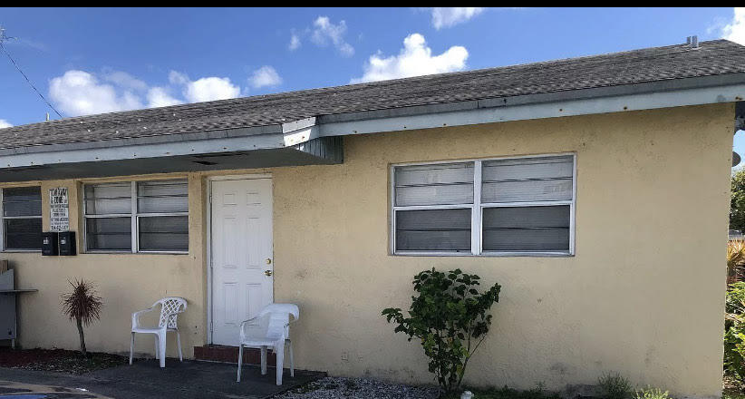 Photo of 403 NW 2nd Street, Hallandale Beach, FL 33009 (MLS # B26073673)